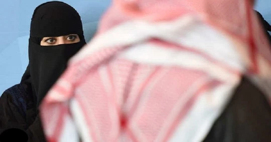 لن تتخيل ما سوف تقرائه " أغرب وأعجب قصة عن خيانة زوجة سعودية لزوجها " | 106257