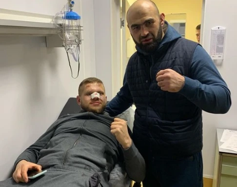 UFC St. Petersburg: Shamil Abdurakhimov and Marcin Tybura bond at hospital after fight | 112177