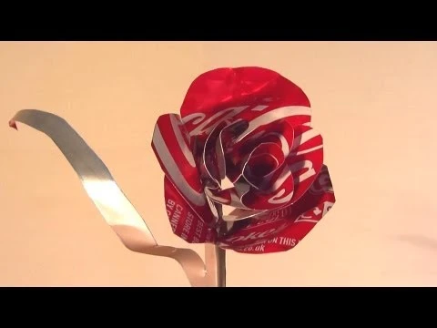 How to Make Coke Can Rose - Valentines Day Gift | youtube.com | 1421