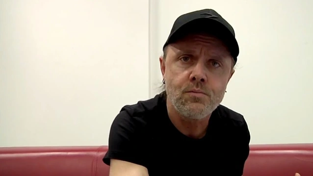 METALLICA's LARS ULRICH Congratulates U.K.'s CLASSIC ROCK Magazine On 200th | 21769