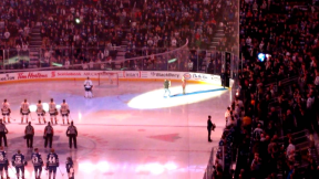 Toronto Maple Leafs fans finish singing US anthem after technical difficulties | youtube.com | 35612