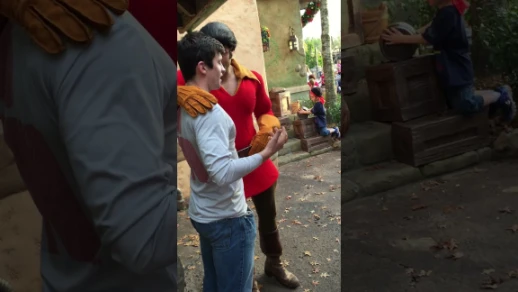Gaston Push-Up Contest | 43412