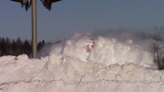 EPIC CATCH!!! Dashing Thru the Snow - CN Train 406 West at Salisbury, NB (Feb 3, 2015) | youtube.com | 49422