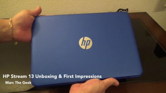 HP Stream 13 Unboxing First Impressions | youtube.com | 58115