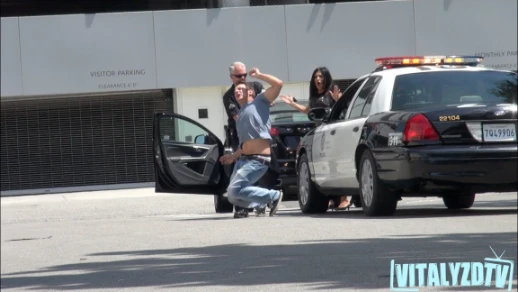 Pranking My Mom With A Cop! | 61114