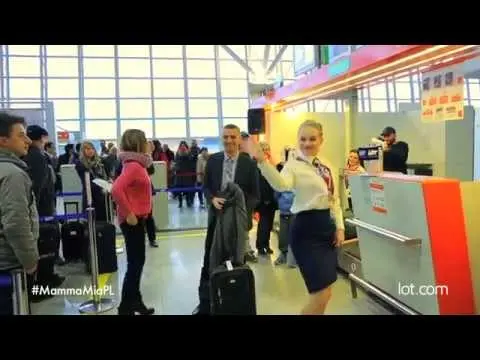 MAMMA MIA! wita półmilionowego pasażera Dreamlinera LOT-u! | 61210
