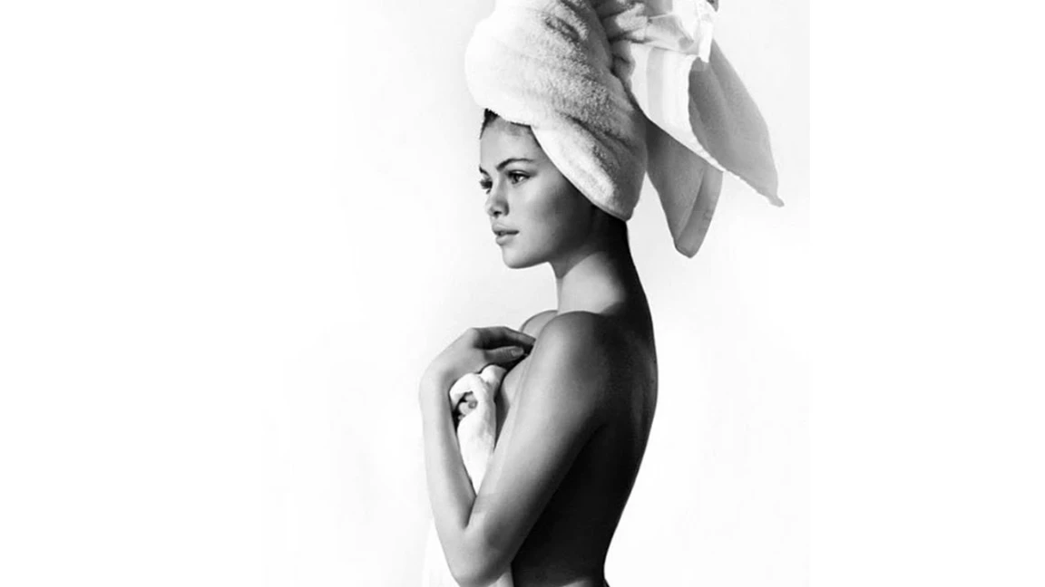 Selena Gomez Sexy Towel Series PHOTO | youtube.com | 63237