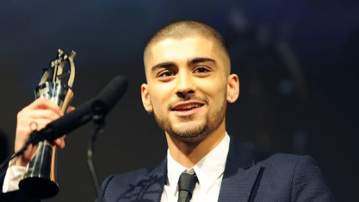 Zayn Malik Emotional Thank You To One Direction at Asian Awards | 63247