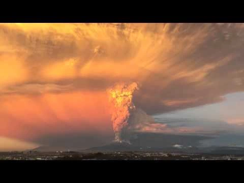Explosión volcán Calbuco / Calbuco volcano explodes! / 该卡尔布科火山爆炸! / Извержение | youtube.com | 64060