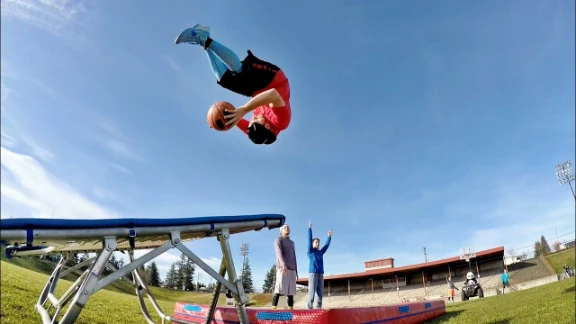 Epic Trick Shot Edition | Dude Perfect | youtube.com | 64524