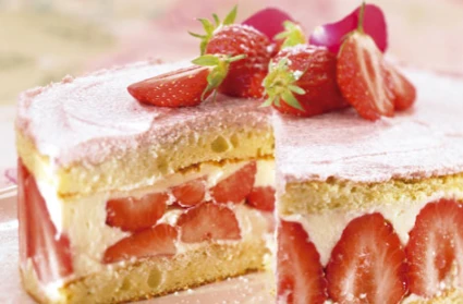 Strawberry Gateau Recipe | Tesco Real Food | 69852