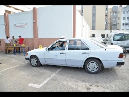 خطير شوفو شحال ديال الحشيش لقاوه فالطاكسي | 70604