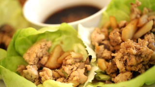 Beth s Chicken Lettuce Wraps (Real-Time Recipe!) | ENTERTAINING WITH BETH | 74520