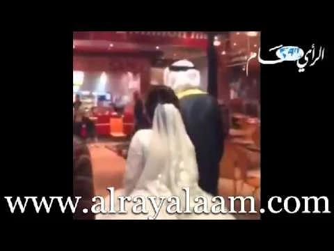 معرس يفاجئ عروسته باصطحابها إلى مطعم كنتاكي ليلة زفافه | youtube.com | 76210