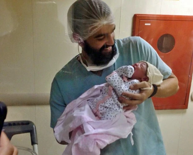 Filha de integrante da Scalene nasce três dias antes de show no SuperFiltro - SuperStar | 76301