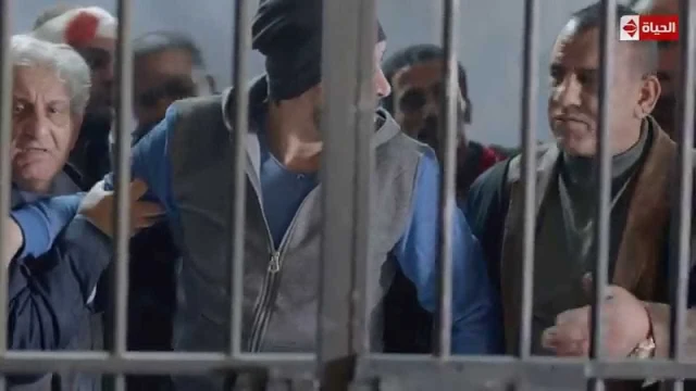 وش تانى - أقوى مشهد أكشن كوميدى لـ كريم عبد العزيز ومحمد لطفى .. لا اله الا الله لا اله الا الله | youtube.com | 82186