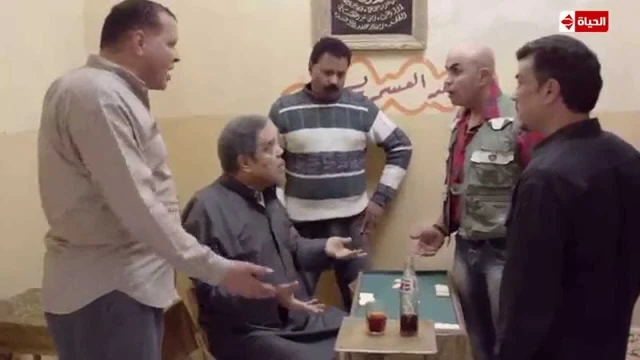 أول ظهور للفنان الكبير سامى العدل فى مشهد مميز على القهوة ..... الحلقة الثانية من بين السرايات | youtube.com | 82553