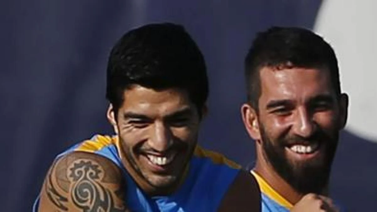 Arda y Luis Suárez no pararon de ‘picarse’ en el primer entrenamiento del barça | 84023